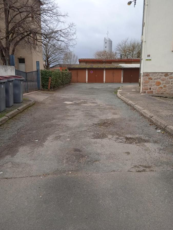 Au Bonheur Des Damiettes Leilighet Montluçon Eksteriør bilde